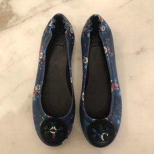 Tory Burch Minnie Floral Leather Travel Flats 6.5
